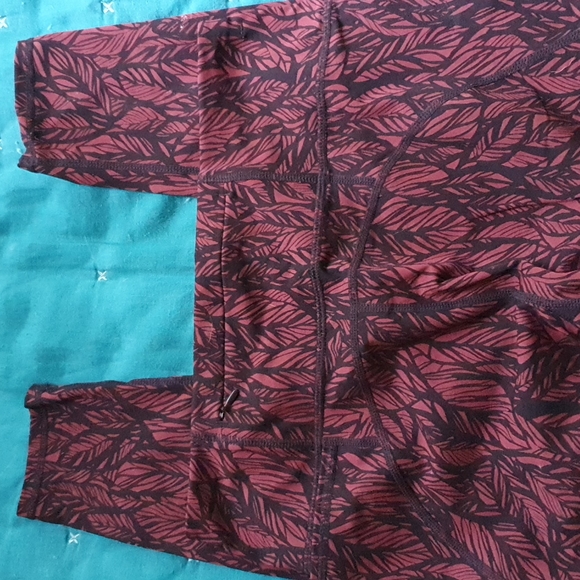 *LIKE NEW* Sweaty Betty Power leggings, size M - Picture 6 of 6